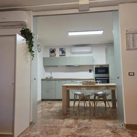 Calle 2 - Smart Elegance Just 5 Minutes From Downtown Apartment Florence