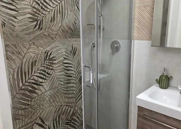 Apartment Calle 2 - Smart Elegance Just 5 Minutes From Downtown Florence